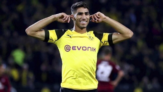 PSG enter race to sign Achraf - Bóng Đá