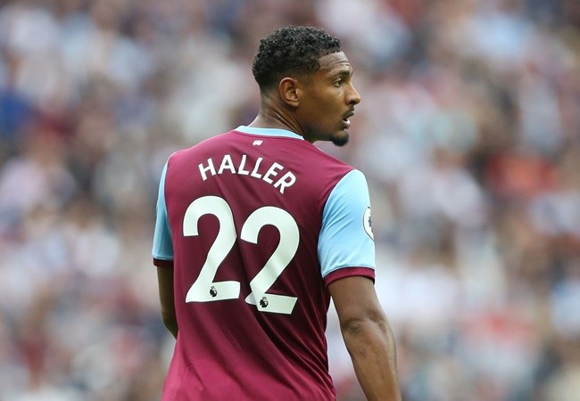 Haller to Ajax - Bóng Đá