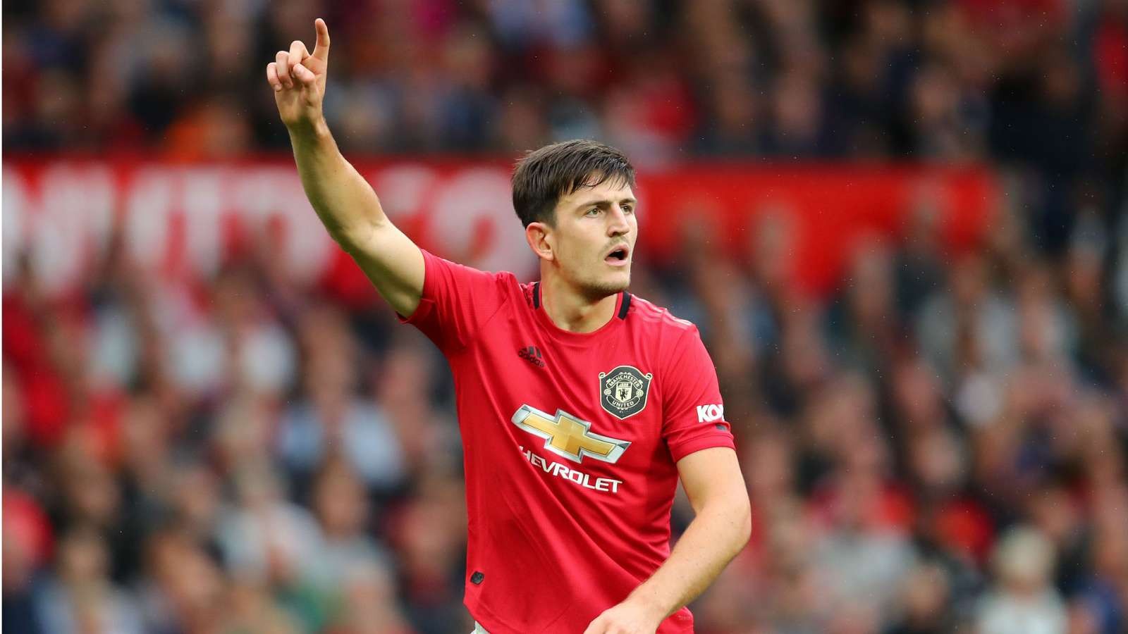 'Great defender' Maguire can help Man Utd challenge for Premier League again - Pique - Bóng Đá