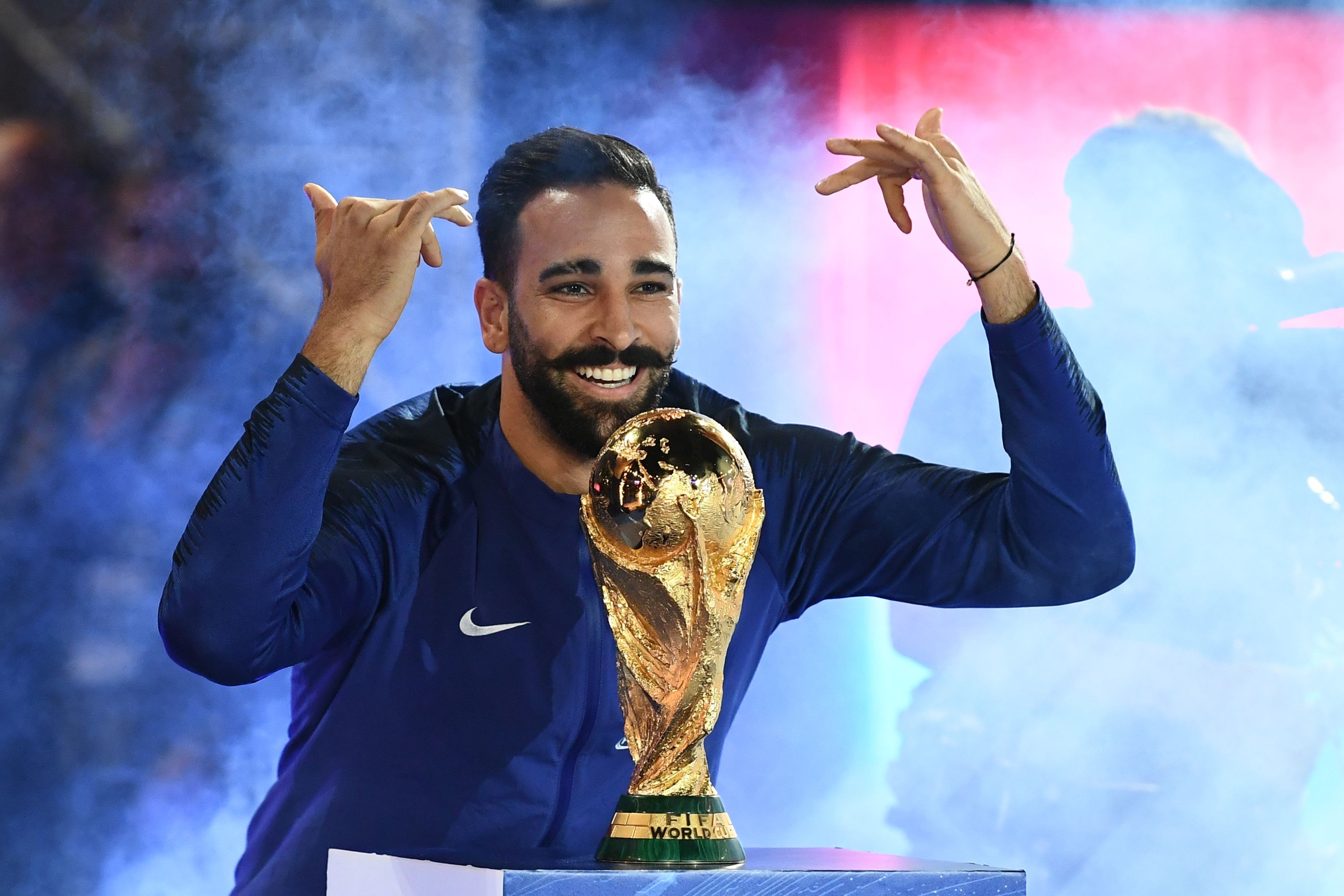 CHÍNH THỨC: Adil Rami gia nhập Fenerbahce - Bóng Đá