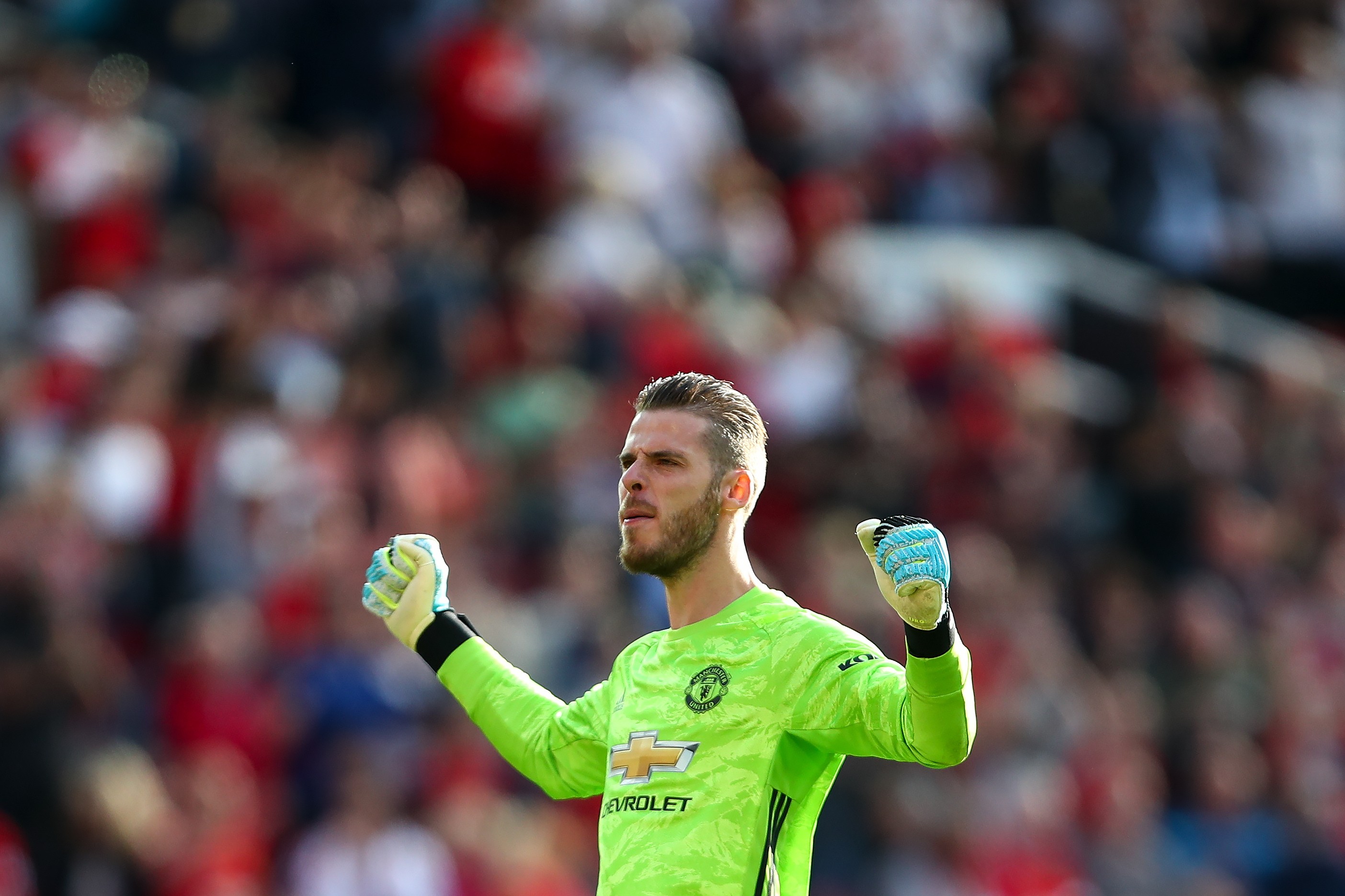 Nhận lương kỷ lục, De Gea ký điều khoản có 
