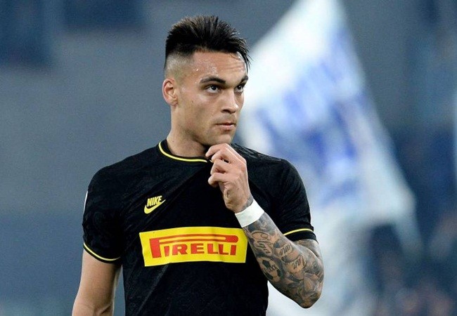 Diego Godin compares Chelsea target Lautaro Martinez to Luis Suarez and Sergio Aguero - Bóng Đá