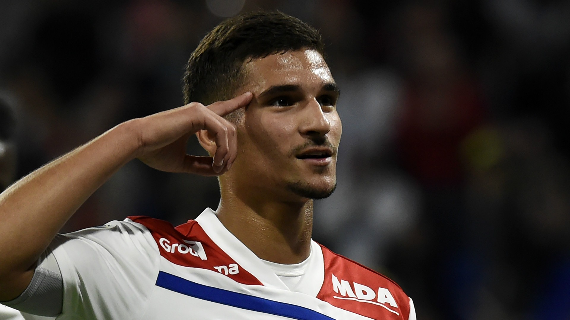 man utd eyeing aouar - Bóng Đá