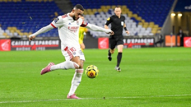 Depay lập cú đúp - Bóng Đá