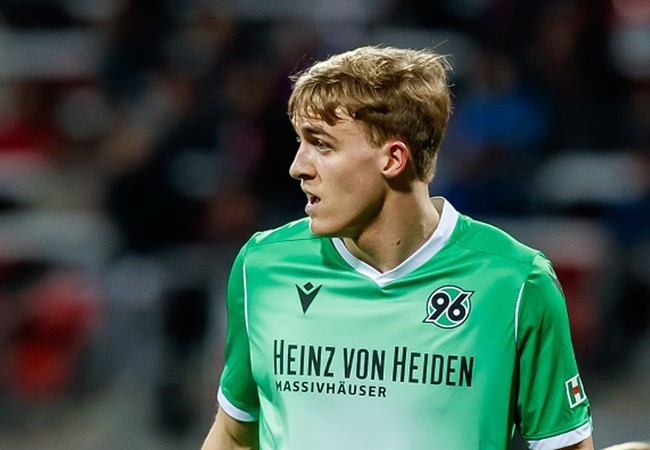 Bóng đá châu Âu và 8 nhân vật phải 'khốn đốn' vì COVID-19 - Bóng Đá