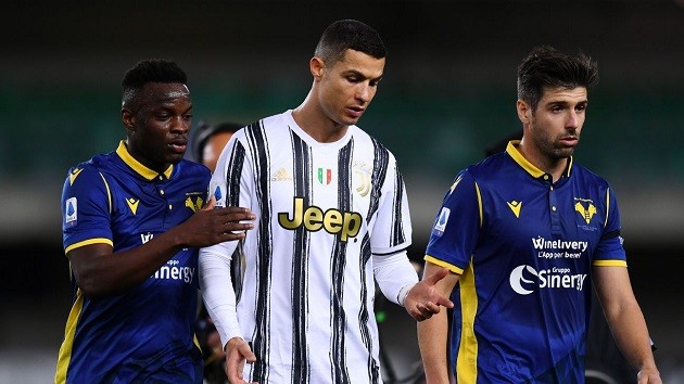 ‘MASSIVE’: LEEDS DUO REACT TO RONALDO VIEIRA’S SHOWDOWN WITH CRISTIANO RONALDO - Bóng Đá