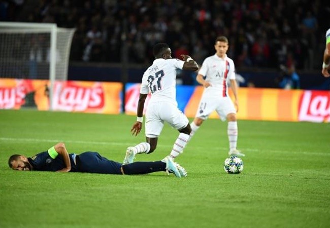 Nào phải 'thiên thần', Real đã bị càn quét bởi 'viên ngọc đen' PSG - Bóng Đá