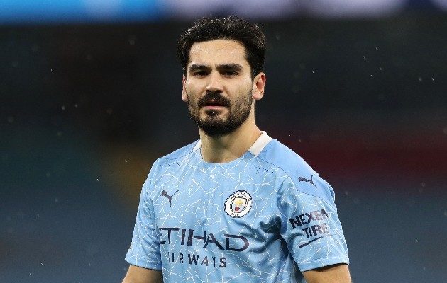 GUNDOGAN LANDS PREMIER LEAGUE POTM AWARD - Bóng Đá
