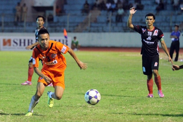 Tiền vệ Võ Huy Toàn: Bước qua 