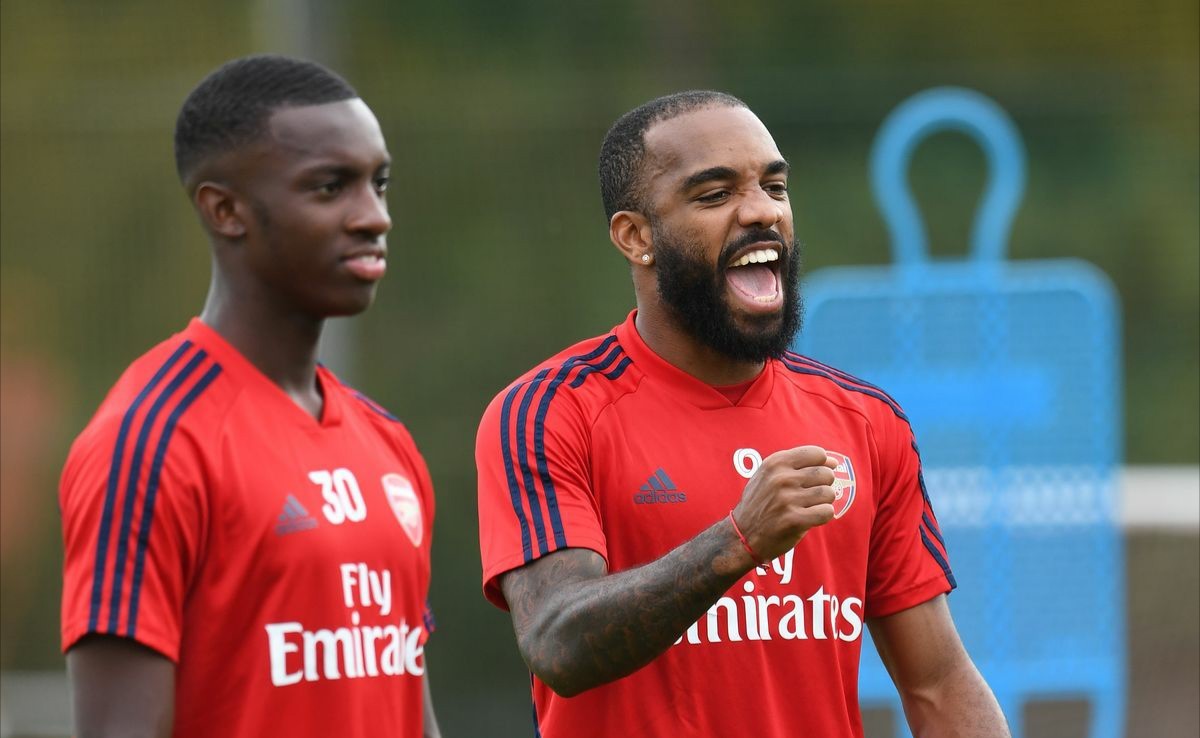 arsenal sells aubameyang and eyeing roback - Bóng Đá