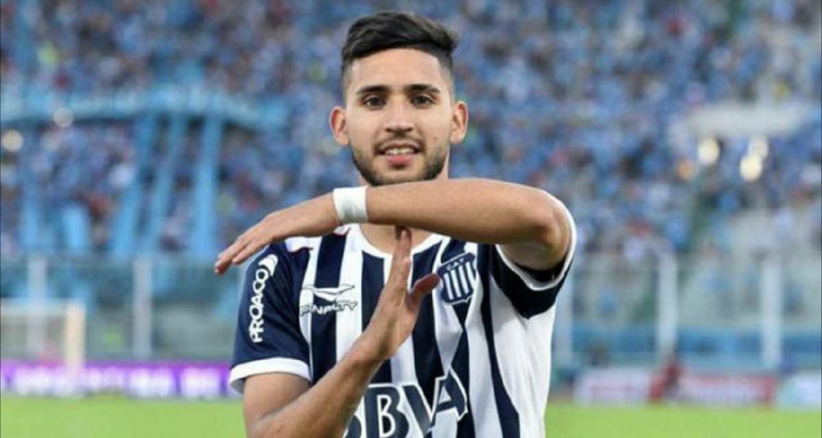 Tiền đạo ghi 9 bàn/20 trận: 