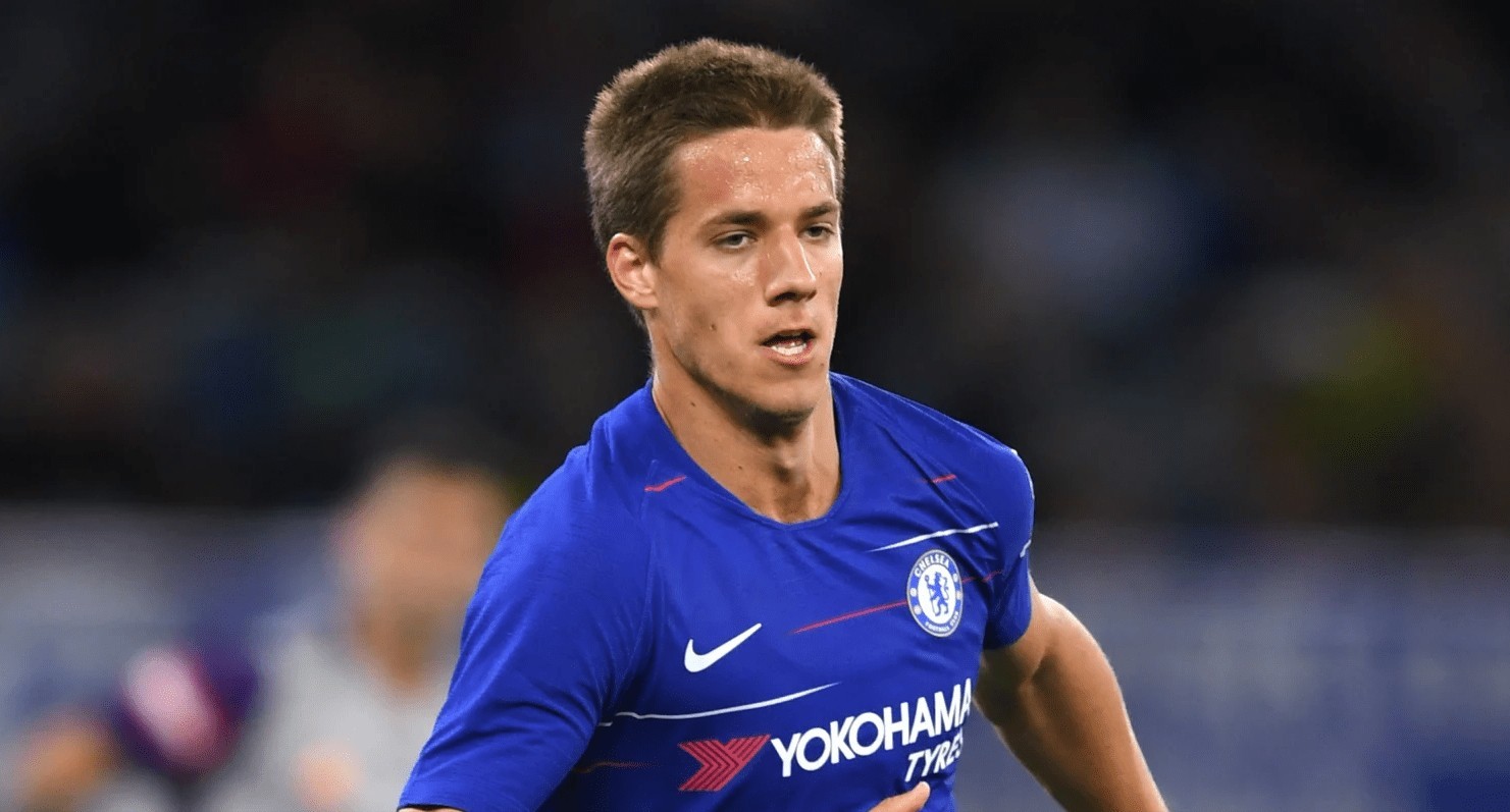 Mơ thâu tóm Sancho lẫn Chilwell, Chelsea chốt bán 