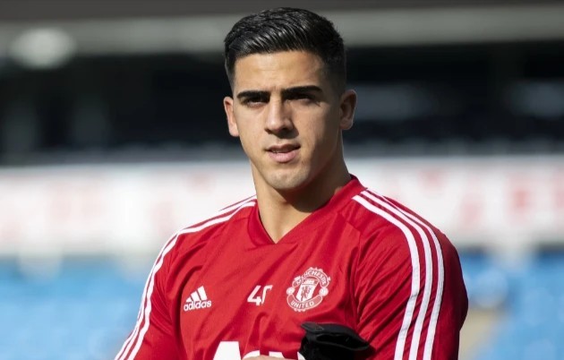 Joel Pereira set to join Huddersfield on loan - Bóng Đá