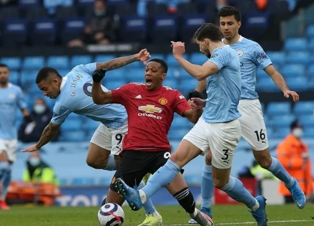 Quỷ đỏ sẽ phải 