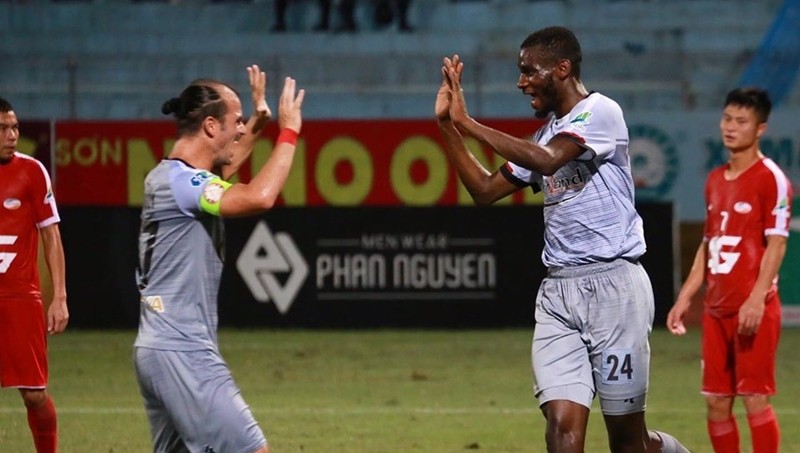 Ismahil Akinade: Kẻ bị ruồng bỏ ở Ireland và niềm hi vọng của Tp.HCM - Bóng Đá