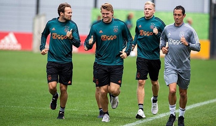 De Ligt - Bóng Đá