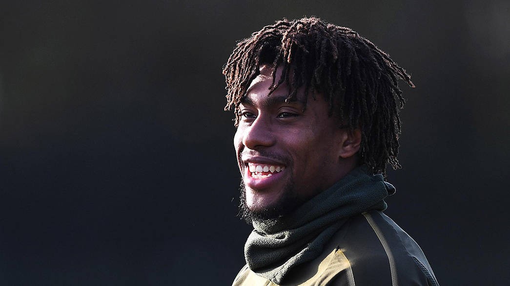 Alex Iwobi joins Everton - Bóng Đá
