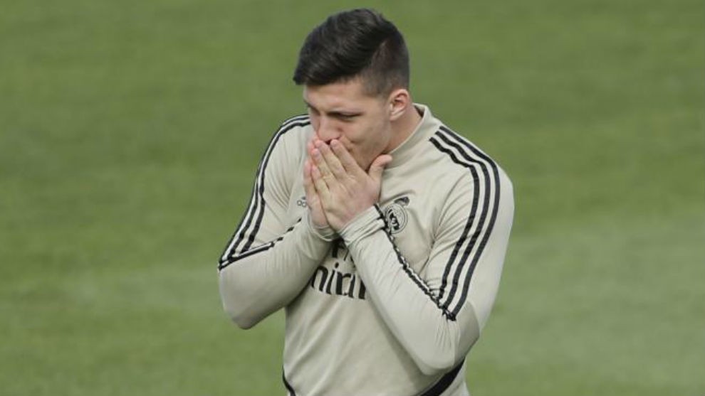 Jovic reported by Serbian police for breaking quarantine - Bóng Đá