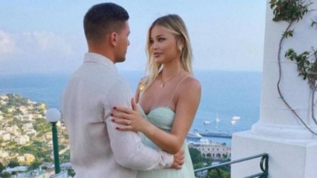 Jovic proposes to Sofia Milo - Bóng Đá