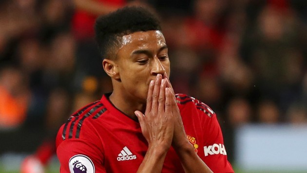 Man United plans to get Sancho by selling Lingard abd Sanchez - Bóng Đá