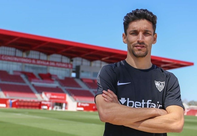 'Cực chất' với đội hình toàn hậu vệ phải: Cú sốc thủ môn; 'Máy xoạc' Man Utd - Bóng Đá