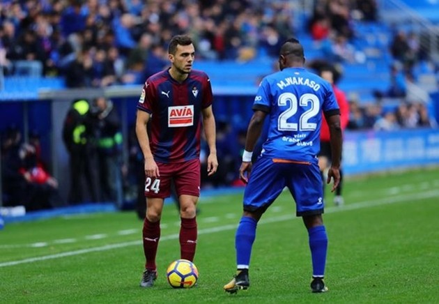 Sevilla đánh bại Arsenal mua về Joan Jordan - Bóng Đá