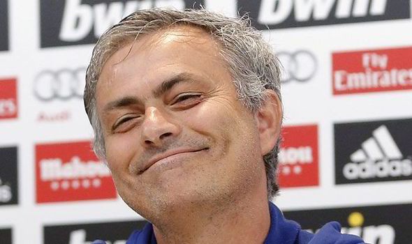 Liverpool: Fans thank Jose Mourinho for turning down Virgil van Dijk - Bóng Đá