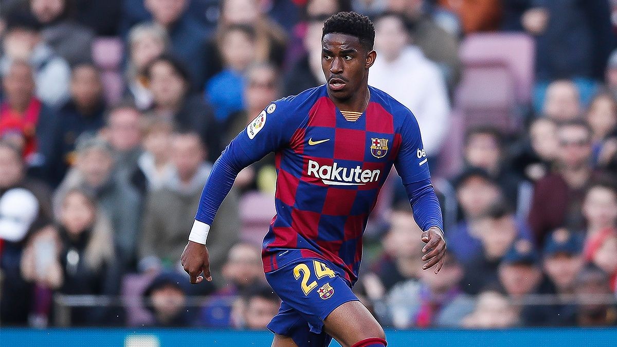 Napoli chase Junior Firpo - Bóng Đá