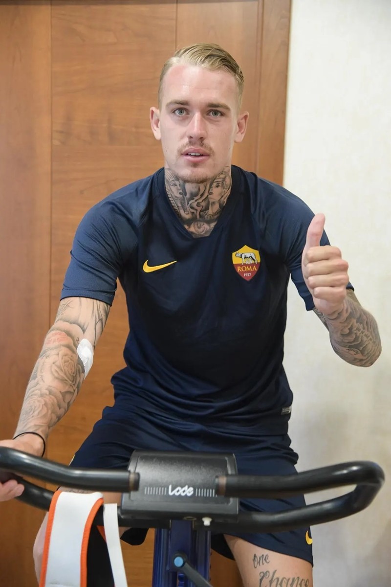 AS Roma trở lại tập luyện sau kì nghỉ - Bóng Đá