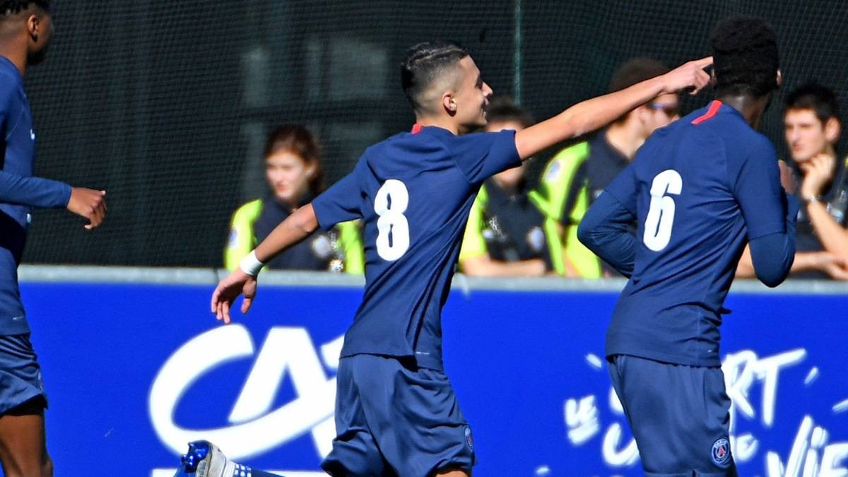 Chelsea and arsenal boosted in ruiz-atil transfer  - Bóng Đá