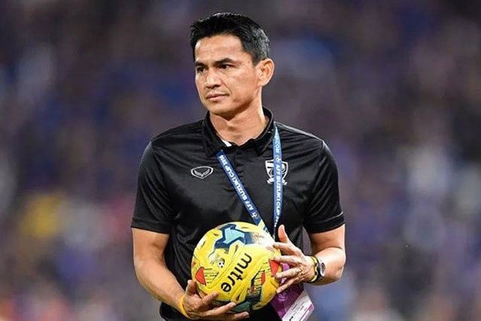 Bất ngờ! Kiatisuk tính trở lại, quyết làm thầy Đặng Văn Lâm? - Bóng Đá