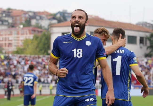 Man Utd and Tottenham scout Fenerbahce striker Vedat Muriqi on international duty - Bóng Đá