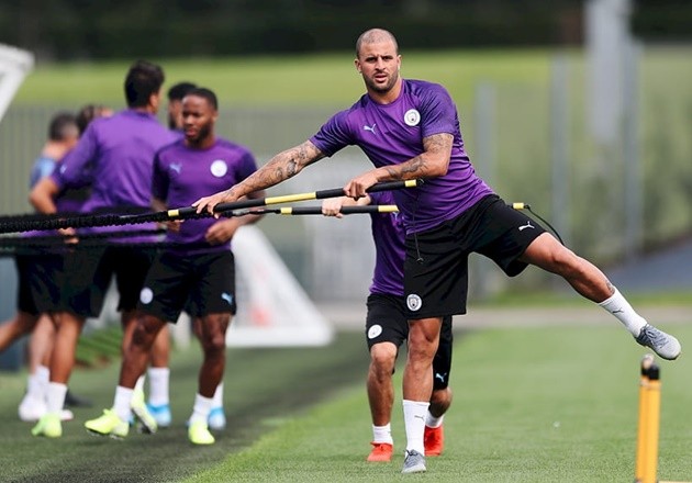 Kyle Walker hosted sex party with two hookers before urging fans to ‘stay home’ while in coronavirus lockdown - Bóng Đá