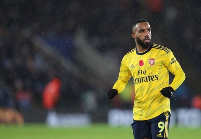 Bacary Sagna defends ‘amazing’ Alexandre Lacazette after criticism from Arsenal fans - Bóng Đá