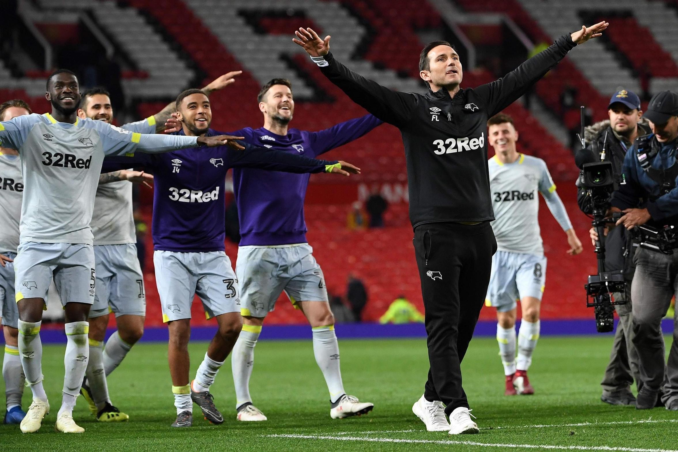 MANCHESTER UNITED V CHELSEA - THỐNG KÊ - Bóng Đá