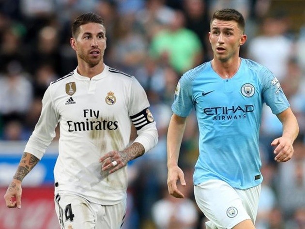 Đội hình Adidas vs Đội hình Nike - Bóng Đá