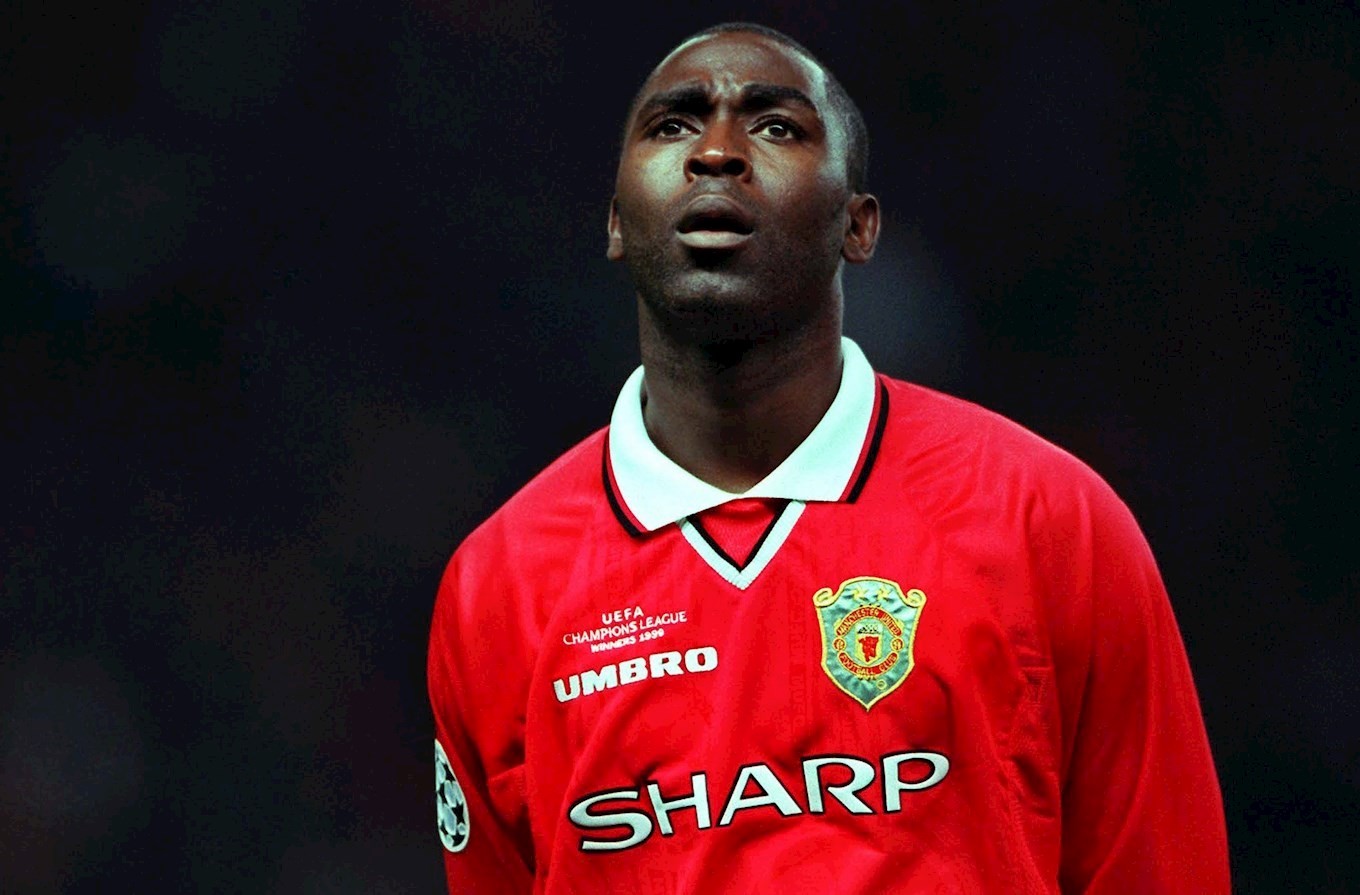 Nhìn lại 10 bản hợp đồng đầu tiên của M.U trong kỷ nguyên Premier League - Bóng Đá