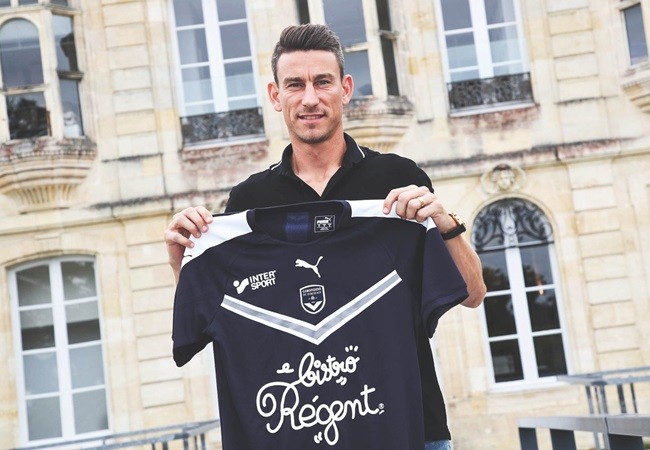 CHÍNH THỨC: Arsenal chia tay công thần 9 năm, hợp đồng 6 triệu - Bóng Đá