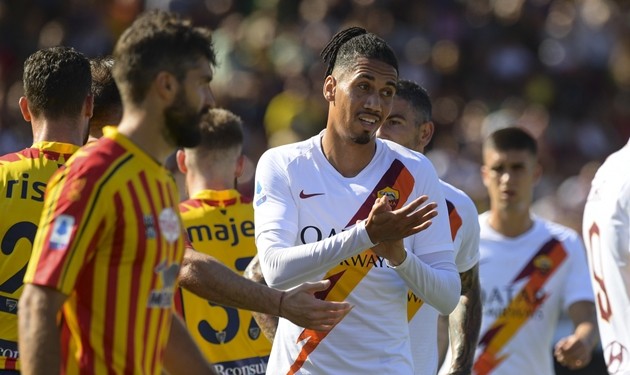 Những sai lầm của Smalling - Bóng Đá