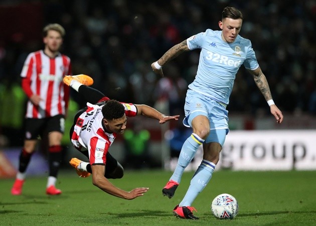 Chelsea bid to hijack Liverpool’s Ben White transfer and will sacrifice Antonio Rudiger - Bóng Đá