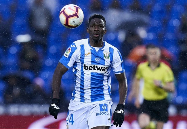 Chelsea defender Omeruo joins Leganes in £4.6m move - Bóng Đá