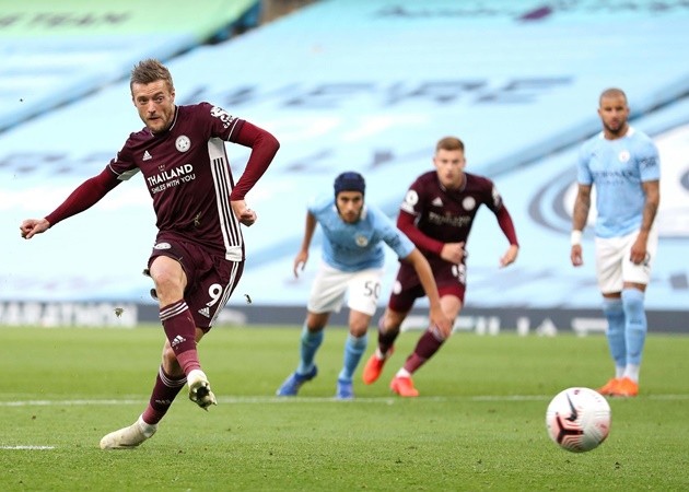 10 CLB EPL hưởng penalty nhiều nhất năm 2020: Man Utd vẫn thua 1 đội - Bóng Đá