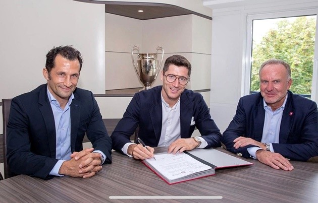 CHÍNH THỨC: Tương lai Lewandowski sáng tỏ - Bóng Đá