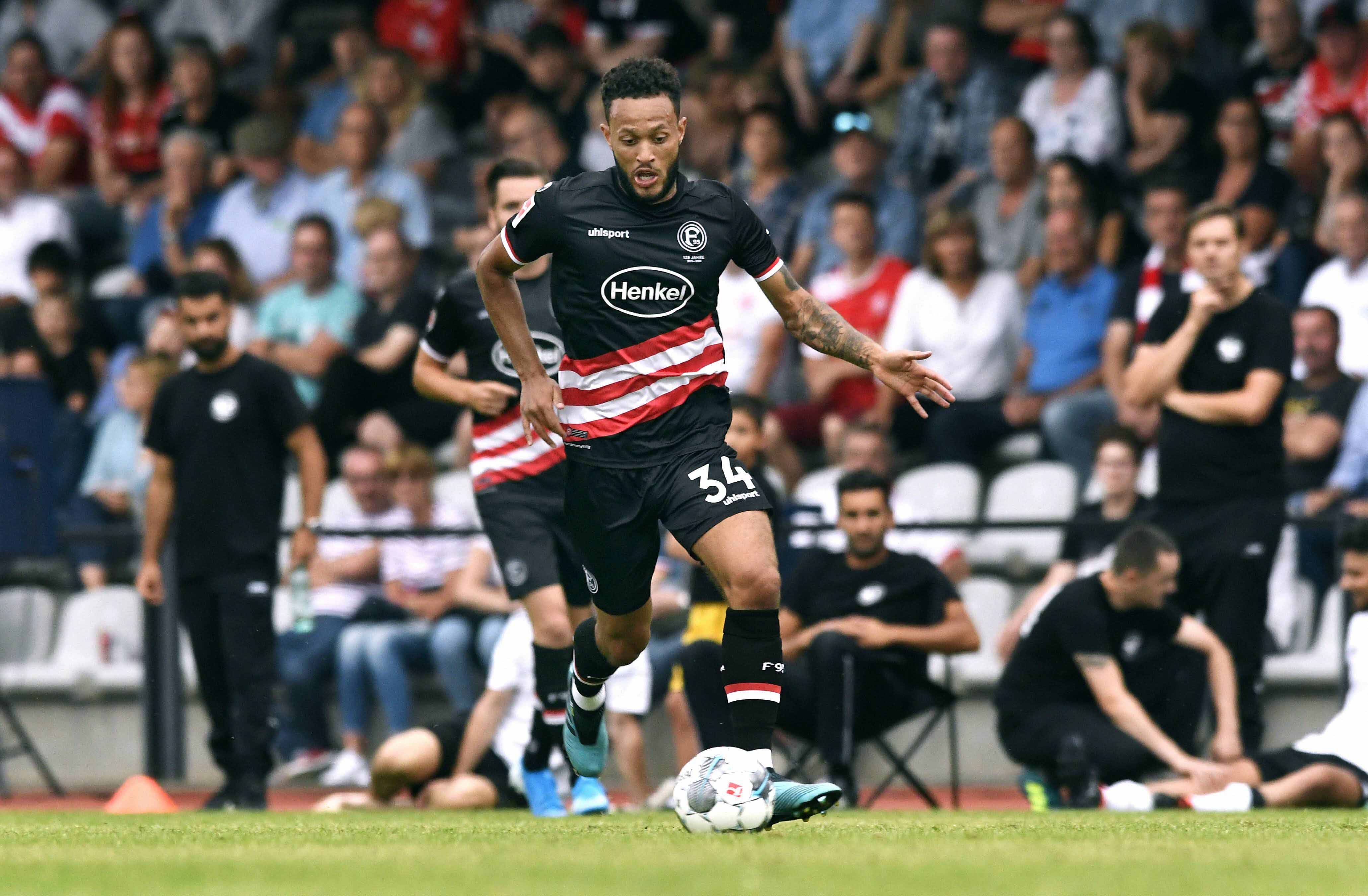 Ngoại binh xâm chiếm, 8 sao mai Anh quốc đang phải 'tá túc' ở Bundesliga - Bóng Đá