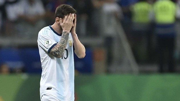 Mario Kempes khuyên Messi nên nghỉ ngơi - Bóng Đá