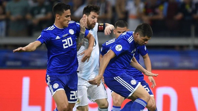 No coach, no players, no captain? How atrocious Argentina are in terminal decline - Bóng Đá