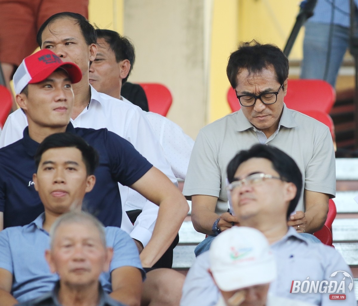 Vi hành sân Tam Kỳ, HLV Park Hang-seo chấm thêm một tuyển thủ cho U23 Việt Nam? - Bóng Đá