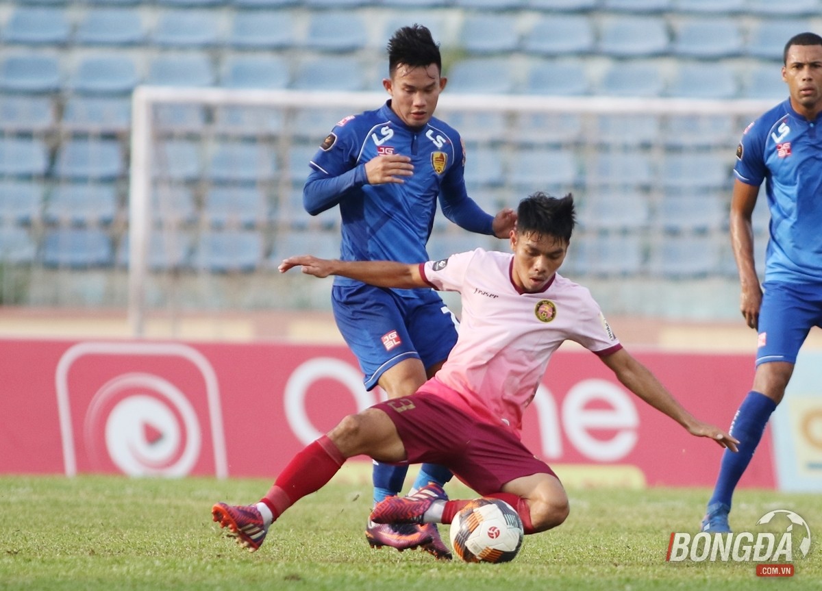 Vi hành sân Tam Kỳ, HLV Park Hang-seo chấm thêm một tuyển thủ cho U23 Việt Nam? - Bóng Đá