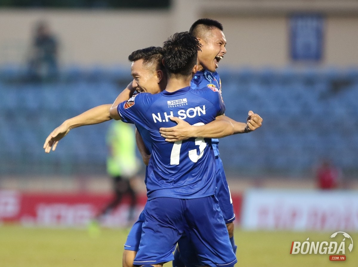 Vi hành sân Tam Kỳ, HLV Park Hang-seo chấm thêm một tuyển thủ cho U23 Việt Nam? - Bóng Đá