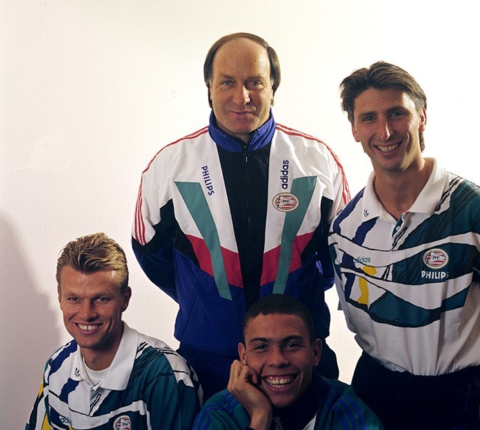 'Ronaldo ngáy như một con lợn, tôi không thể ngủ cùng phòng với cậu ấy' - Bóng Đá